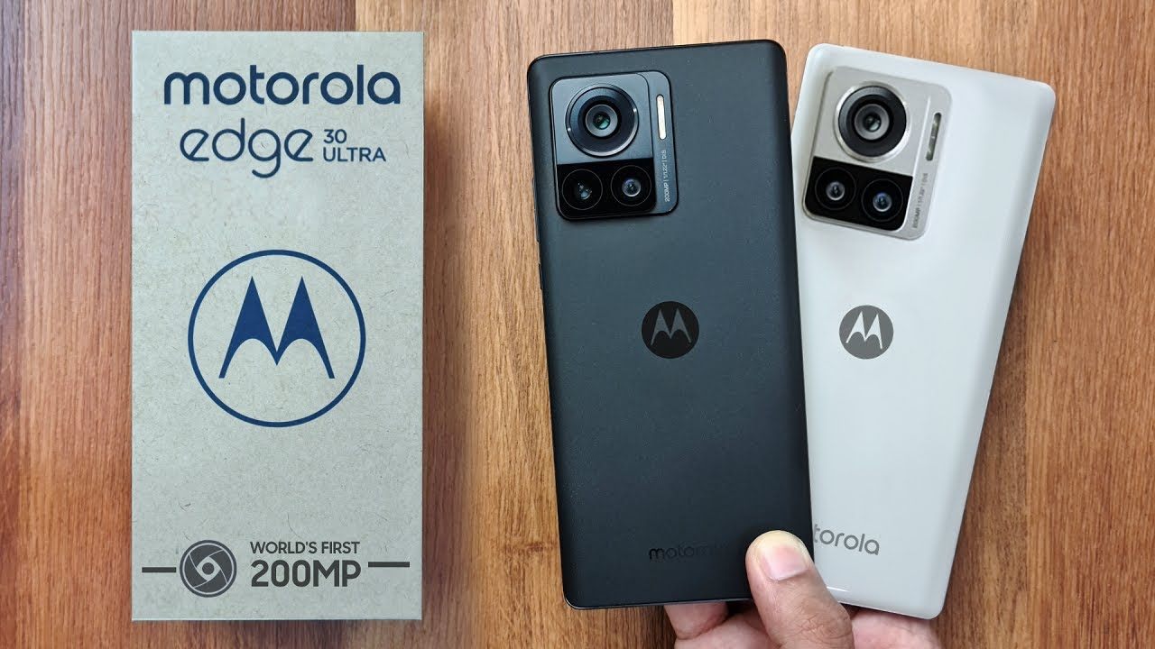 Motorola's new phone takes on DSLRs with a 200MP camera