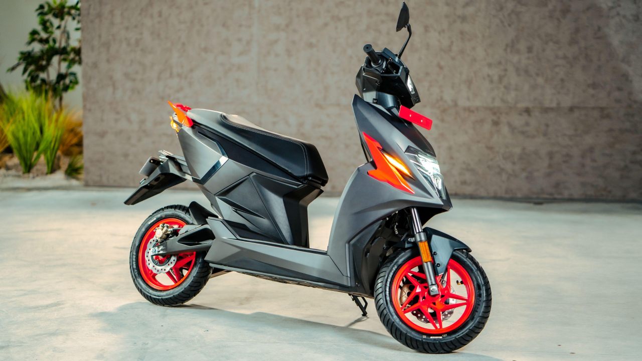 Simple One electric scooter has stormed the market after seeing its features